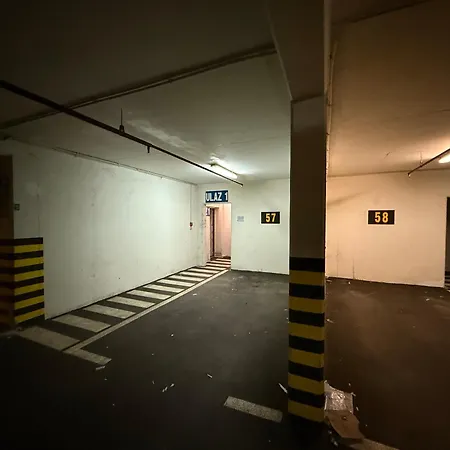 777 Lux Apartment